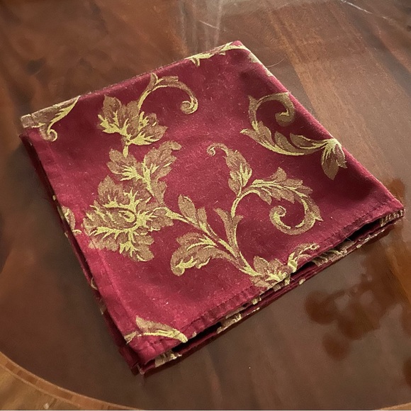 Burgundy Damask Tablecloth & Matching Napkins - 67” x 140” - Picture 3 of 4